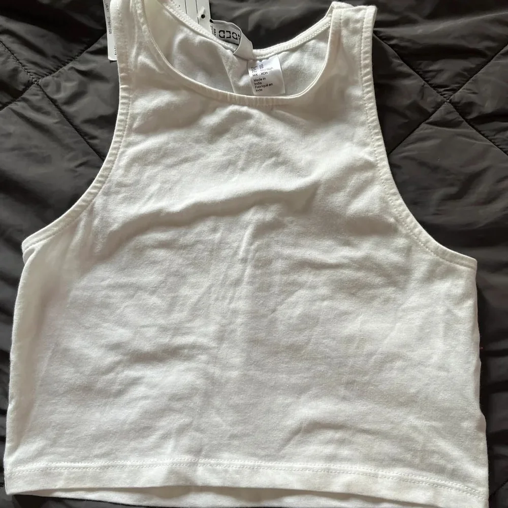 Tank Top - Picture 2 of 2